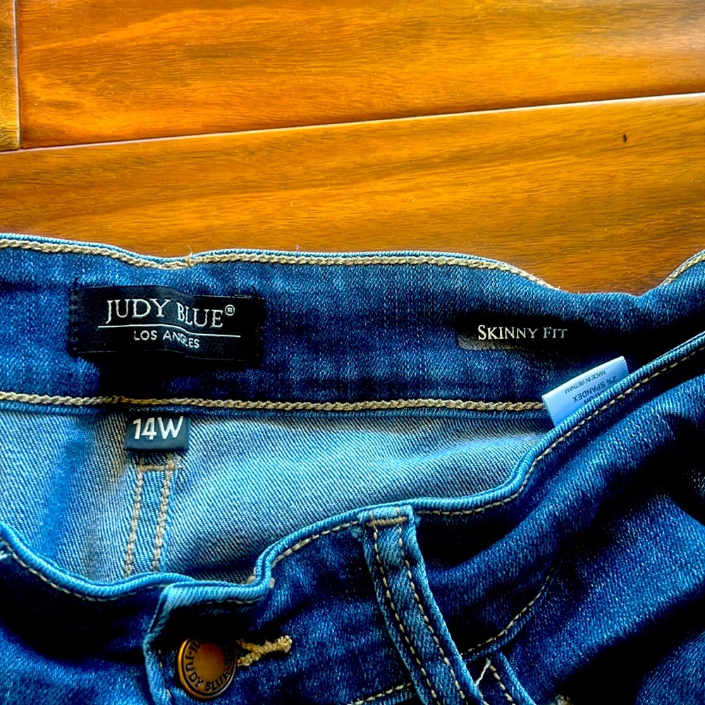 Judy Blue size 14w skinny fit